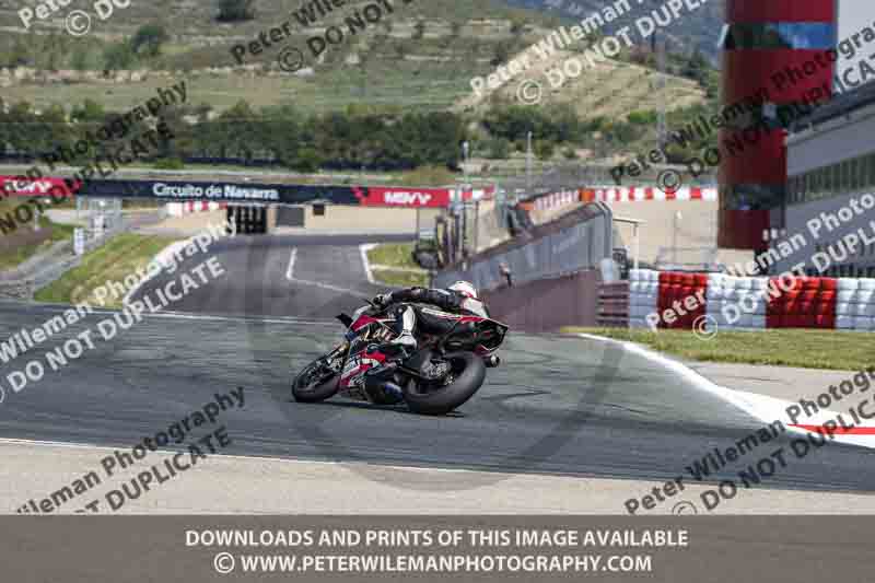 cadwell no limits trackday;cadwell park;cadwell park photographs;cadwell trackday photographs;enduro digital images;event digital images;eventdigitalimages;navarra;no limits trackdays;peter wileman photography;racing digital images;trackday digital images;trackday photos